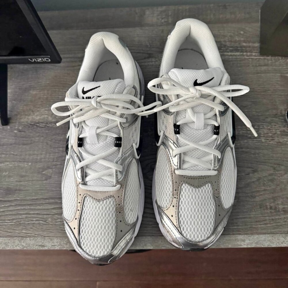 Men's Nike Sneakers size 9
